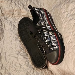 HOTTOPIC SNEAKERS